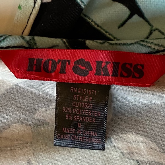 NWT 🌸 Spaghetti Strap Crop Top tank by Hot Kiss - Picture 11 of 12